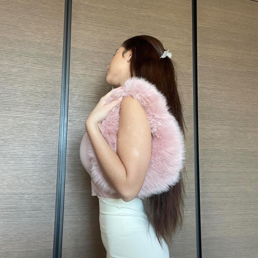 Elegant Pink Faux Fur Women's Bag - Picture 6 of 7
